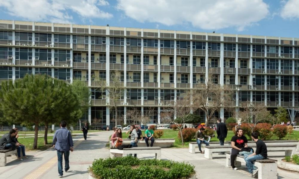Κατάληψη στο κτίριο διοίκησης του ΑΠΘ από φοιτητές -Τι ζητούν
